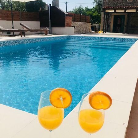 Apartments Malic Pridraga 外观 照片