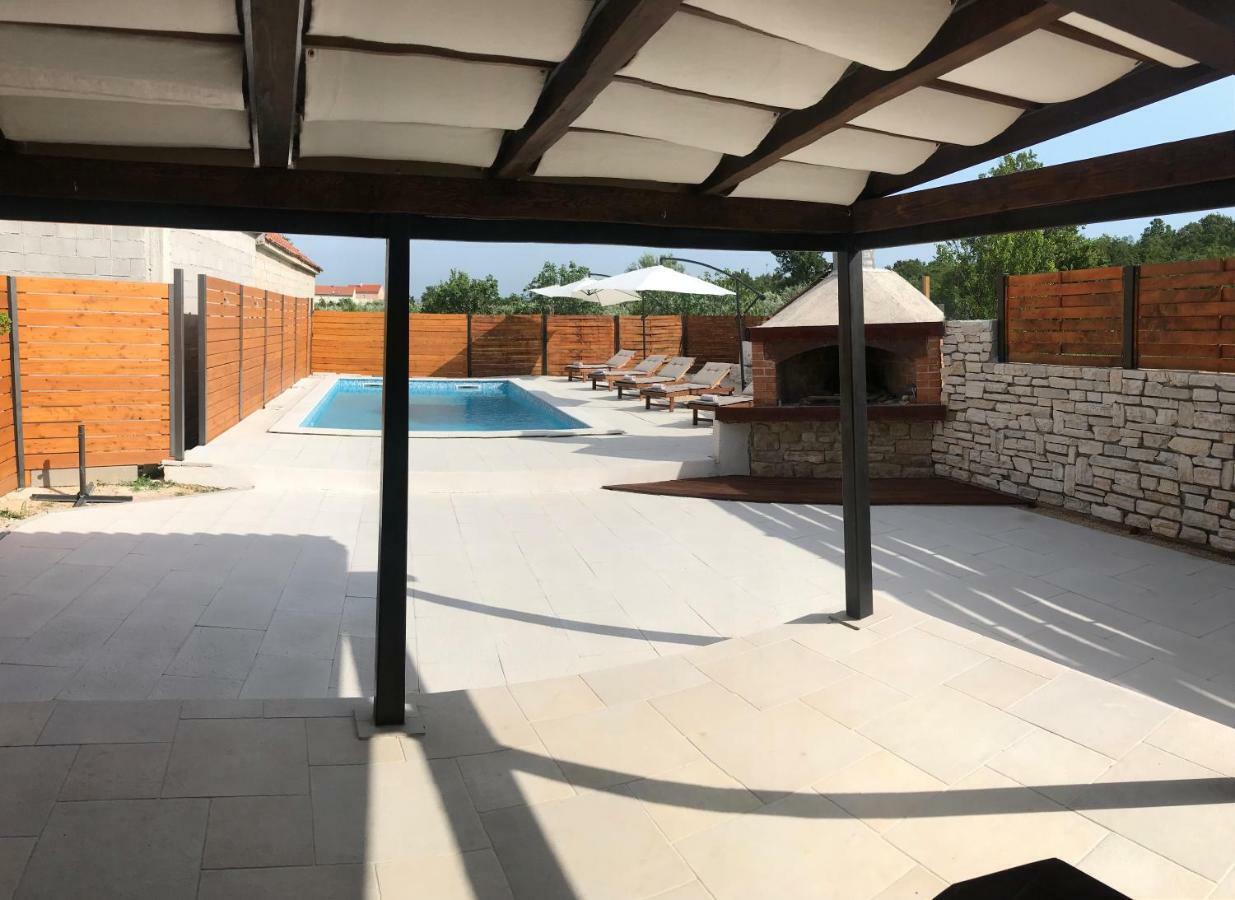 Apartments Malic Pridraga 外观 照片